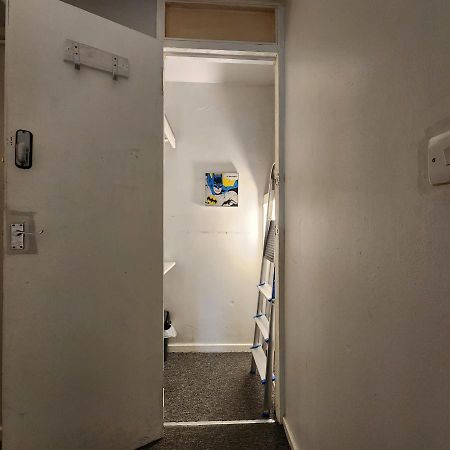 Docura House Apartment Лондон Екстериор снимка